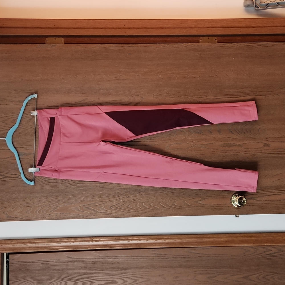 GYMSHARK Asymmetric Leggings-Dusky Pink/Dark Ruby
